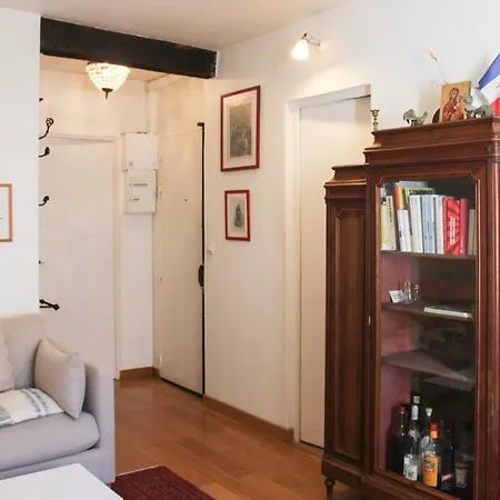 Charming Flat Near Montmartre *